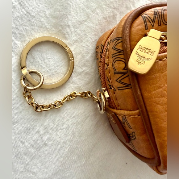 👑✅PRICE FIRM✅AUTHENTIC RARE MCM Visetos Wallet Key Pouch - Picture 11 of 17